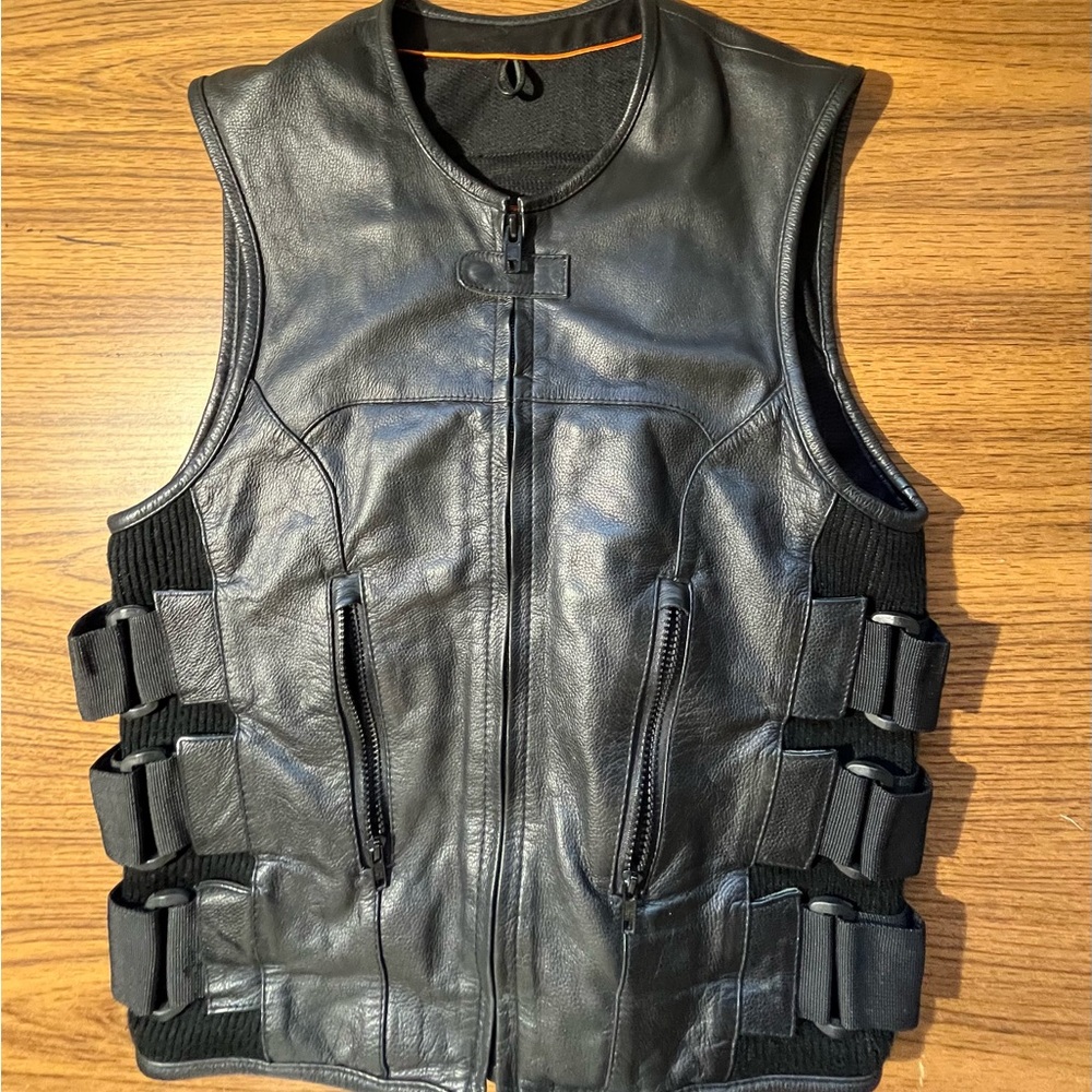 True Element Leather Motorcycle Vest Adjustable Straps  Tactical Style Sz Small